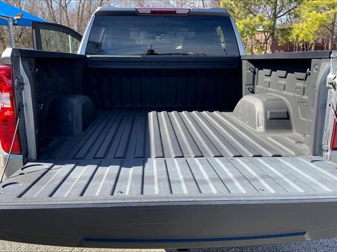 Used 2021 Chevrolet Silverado 1500 LT image 36