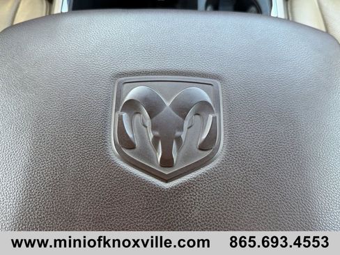 Used 2019 RAM 1500 Laramie w/ Convenience Group AWD/4WD image 18