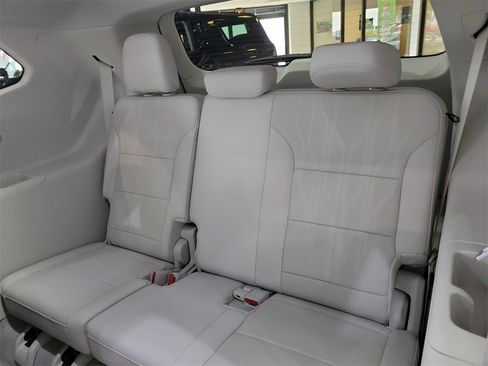 New 2026 Buick Enclave Avenir w/ Super Cruise Package image 19