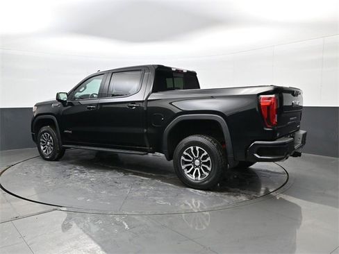 Used 2022 GMC Sierra 1500 AT4 w/ AT4 Premium Package image 7