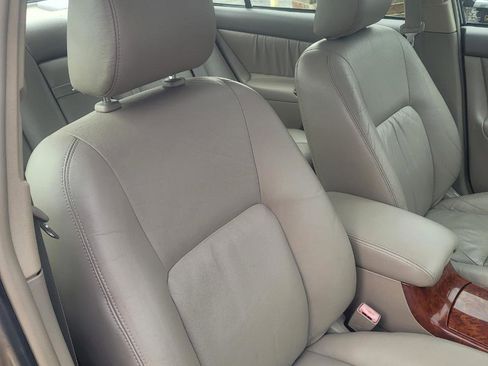 Used 2003 Toyota Camry XLE image 25