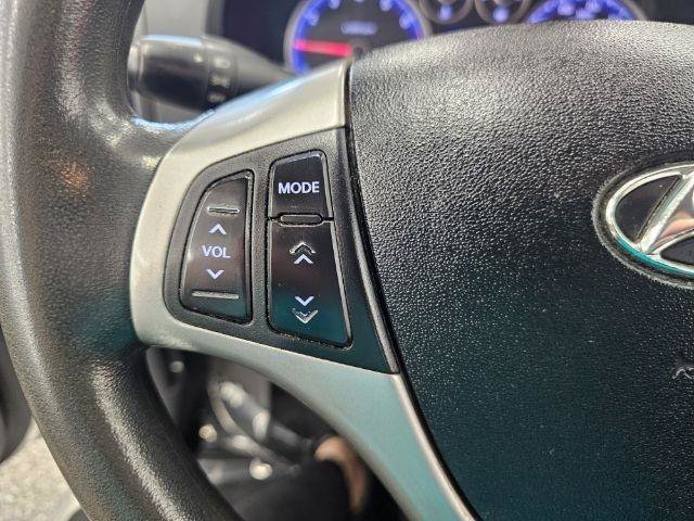 Used 2012 Hyundai Elantra w/ Preferred Pkg FWD image 17