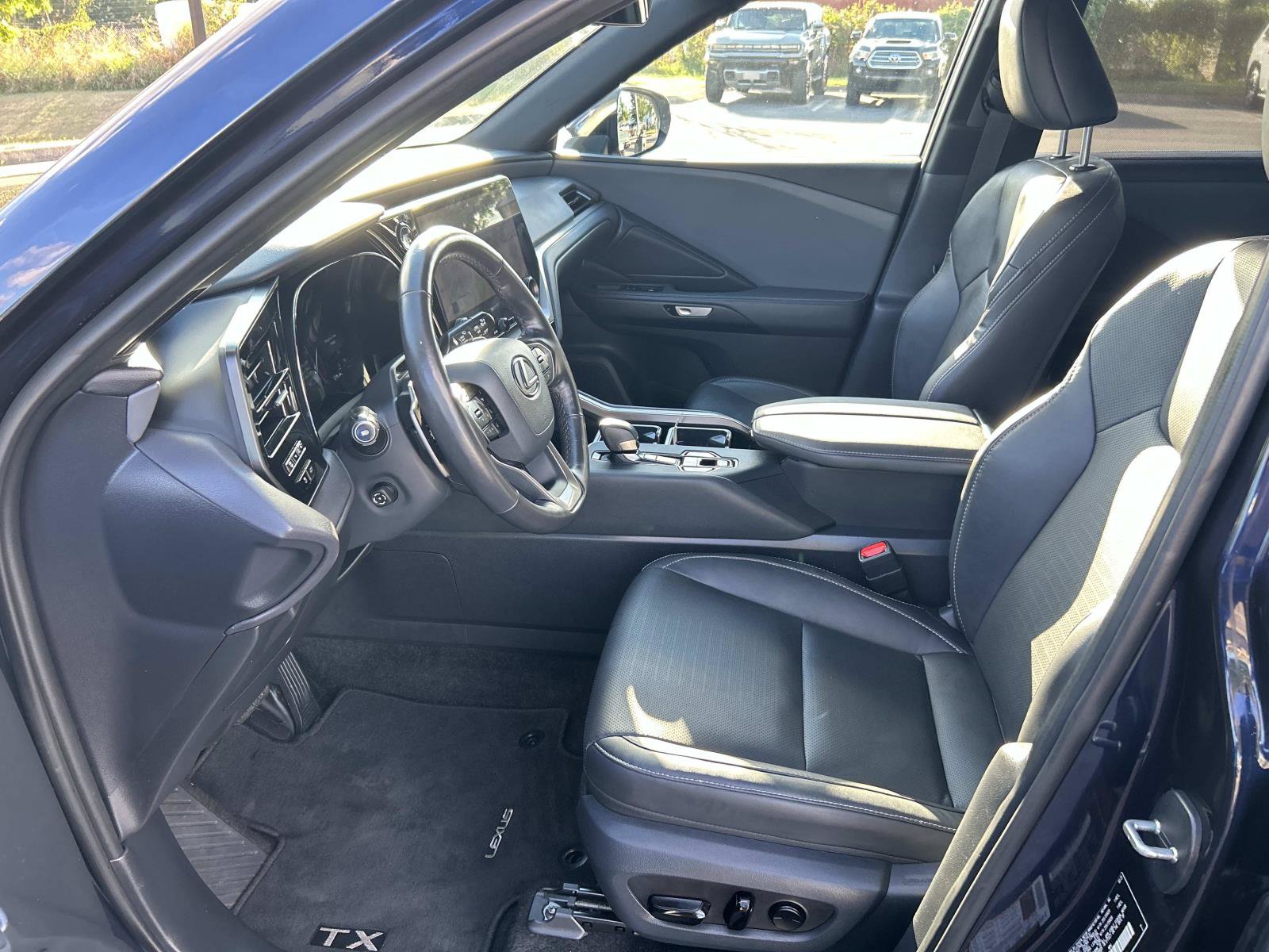 Used 2026 Lexus TX 350 FWD w/ Convenience Package image 28