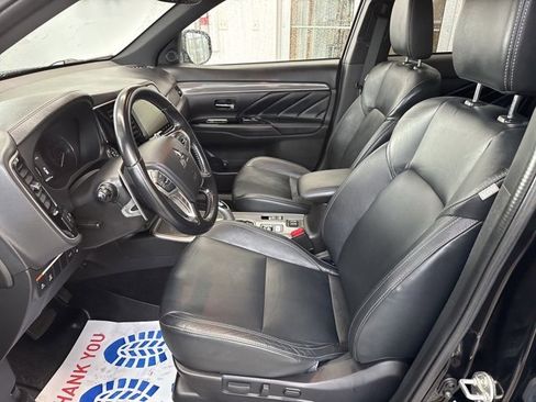 Used 2021 Mitsubishi Outlander SEL image 17