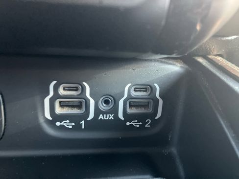 Used 2019 RAM 1500 Laramie Longhorn image 33