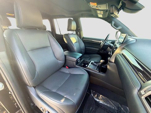 Used 2022 Lexus GX 460 Luxury image 15