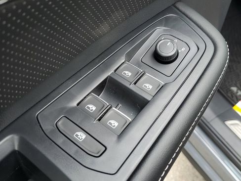 New 2026 Volkswagen Atlas SE FWD image 22