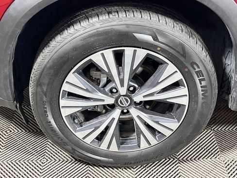 Used 2021 Nissan Rogue SV image 26