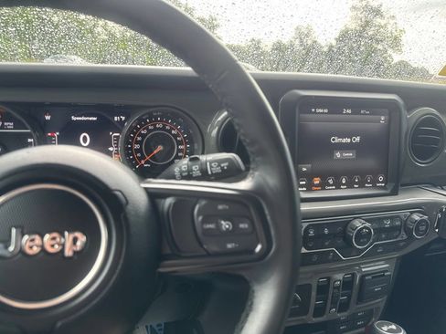 Used 2021 Jeep Wrangler Unlimited Sport AWD/4WD image 33