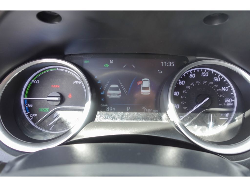 Used 2021 Toyota Camry XLE FWD image 14