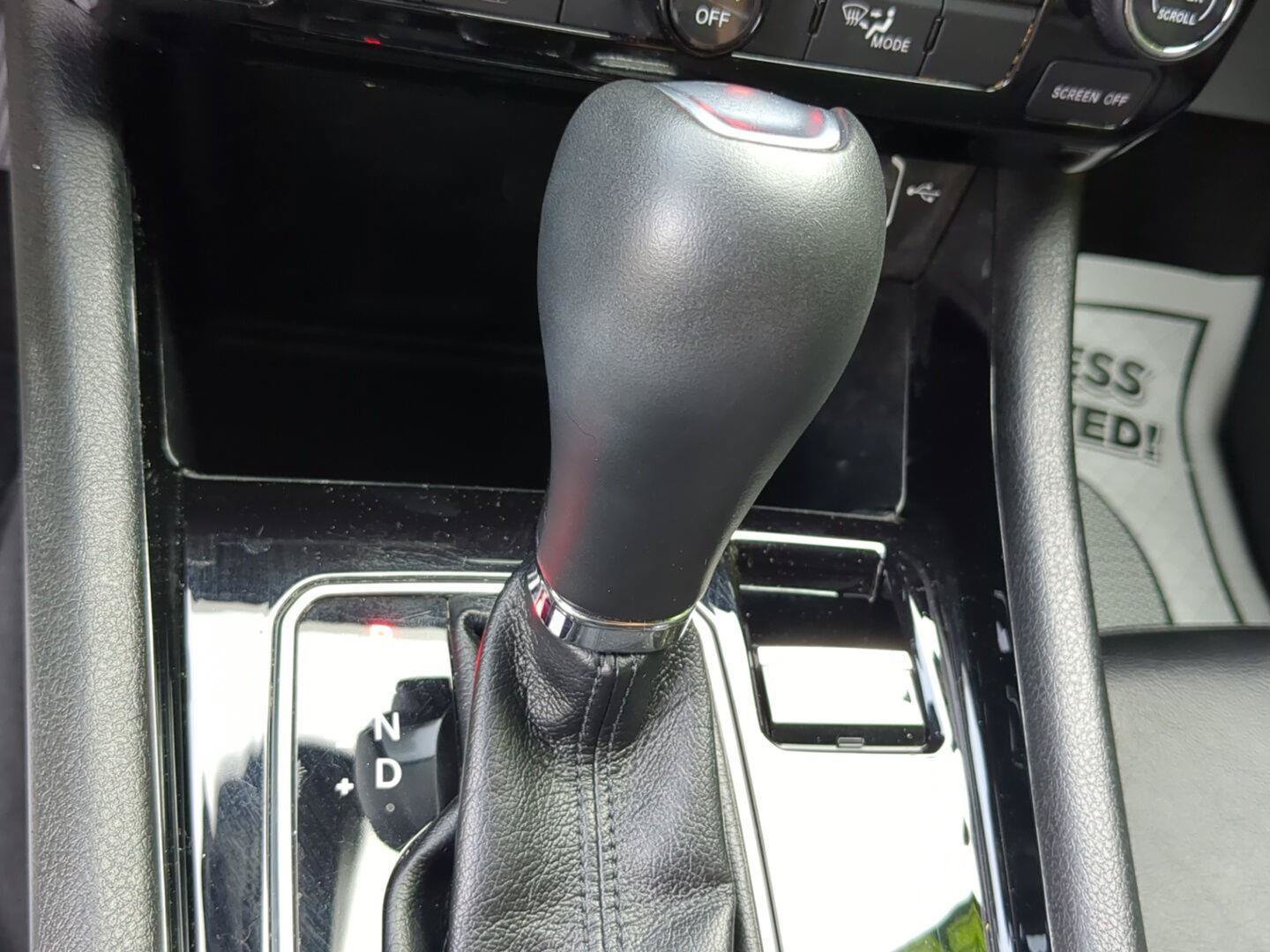 Used 2023 Jeep Compass Latitude AWD/4WD image 16