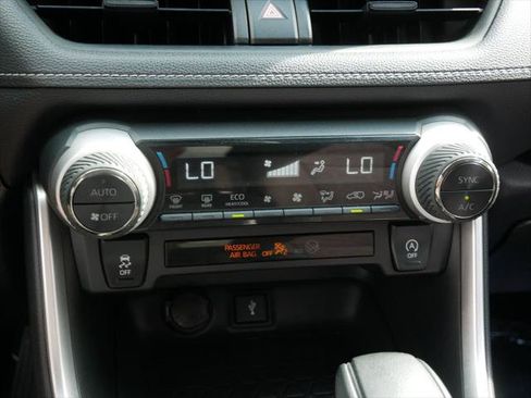 Certified 2020 Toyota RAV4 XLE w/ All Weather Liner Package AWD/4WD image 19