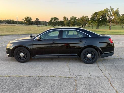 Used 2015 Ford Taurus Police Interceptor FWD image 3