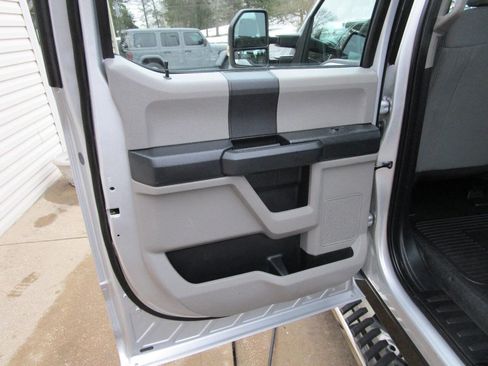 Used 2019 Ford F350 XL w/ Power Equipment Group image 20