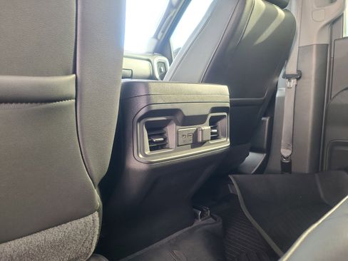 Used 2020 Chevrolet Silverado 1500 LT Trail Boss image 32