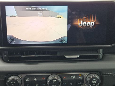 New 2026 Jeep Gladiator Sport AWD/4WD image 15