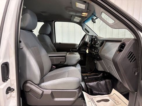 Used 2015 Ford F250 XL w/ Power Equipment Group image 12