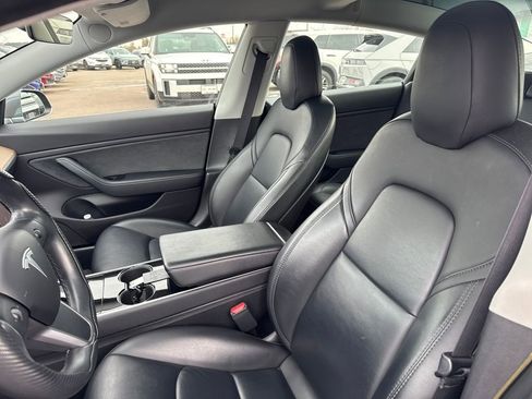 Used 2019 Tesla Model 3 Long Range image 39