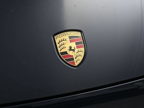 Used 2021 Porsche Cayenne AWD/4WD image 13