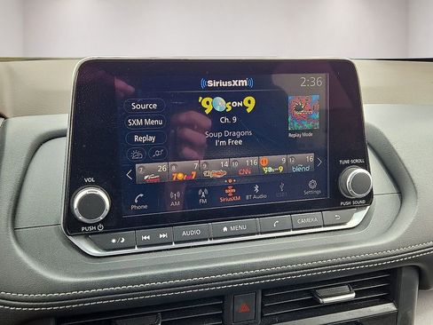 Used 2023 Nissan Rogue SV FWD image 26