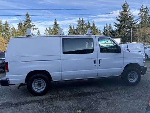 Used 2010 Ford E-150 and Econoline 150 image 4