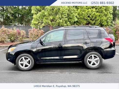 Used 2008 Toyota RAV4 Sport Utility 4D image 2