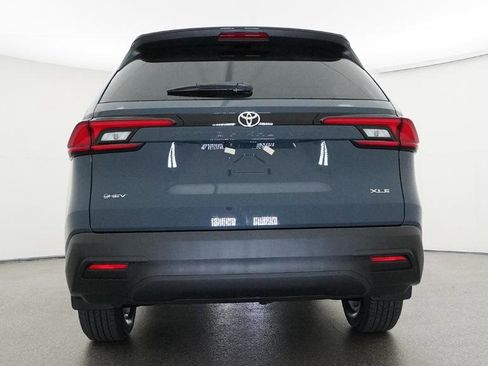 New 2026 Toyota Grand Highlander XLE FWD image 19