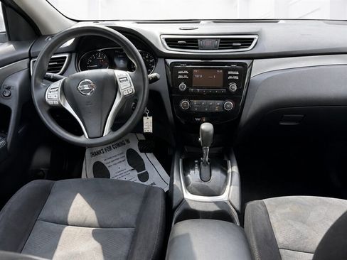 Used 2016 Nissan Rogue S AWD/4WD image 8