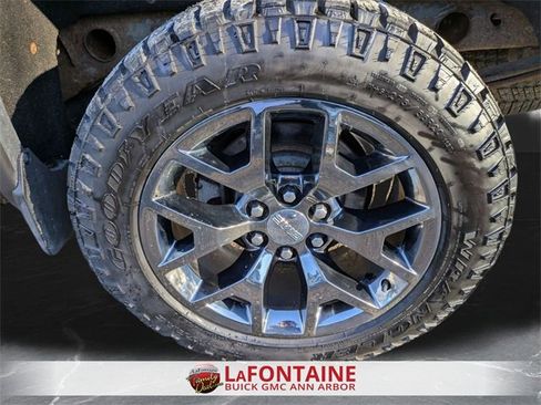 Used 2014 GMC Sierra 1500 SLT w/ SLT Crew Cab Value Package image 26