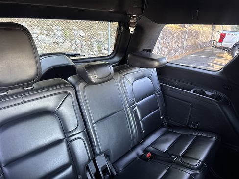 Used 2021 Lincoln Navigator Reserve RWD image 14