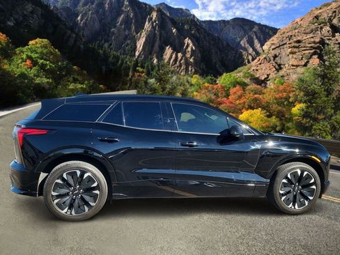 Used 2024 Chevrolet Blazer EV RS image 2