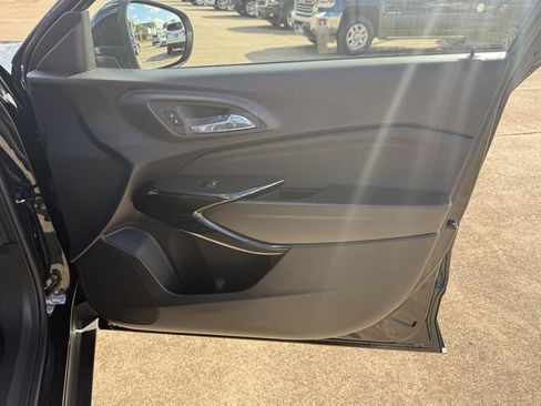 New 2026 Chevrolet Trax RS image 44