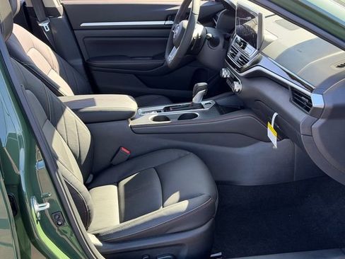 New 2026 Nissan Altima 2.5 SR FWD image 26