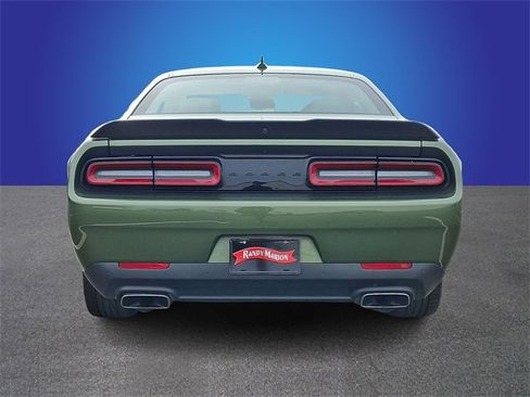 Used 2022 Dodge Challenger R/T w/ Plus Package image 5