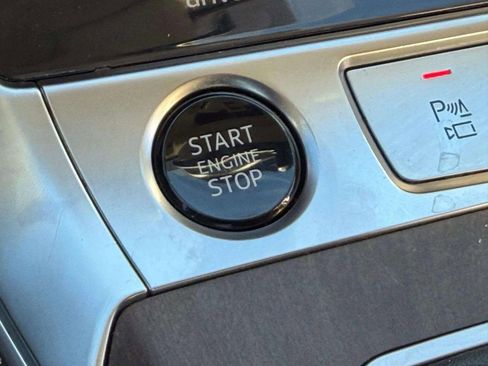 Used 2025 Audi A6 Premium Plus w/ Premium Plus Package image 48