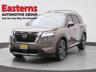 Used 2023 Nissan Pathfinder Platinum w/ Cargo Package AWD/4WD video 1