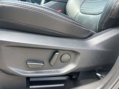 New 2025 Ford Ranger Lariat w/ FX4 Off-Road Package image 12