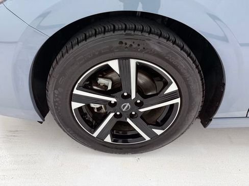 Used 2024 Nissan Sentra SV FWD image 7