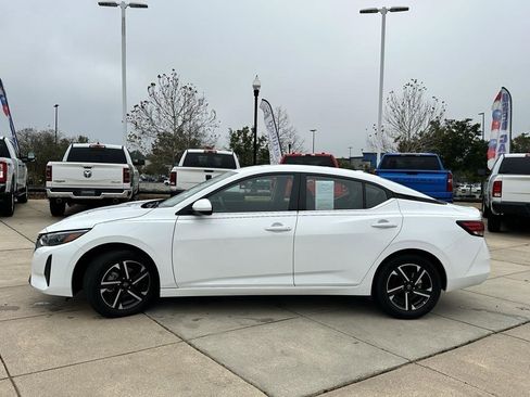 Used 2025 Nissan Sentra SV image 24