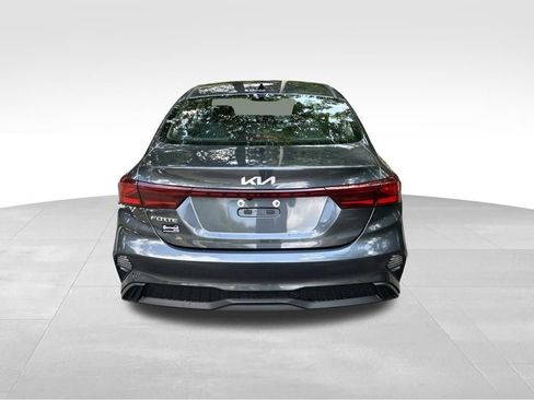 Used 2024 Kia Forte LXS FWD image 4
