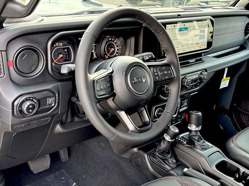 New 2026 Jeep Gladiator Rubicon w/ Safety Group AWD/4WD image 10