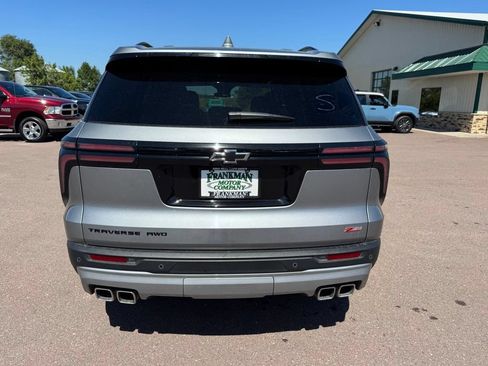 Used 2025 Chevrolet Traverse Z71 AWD/4WD image 19