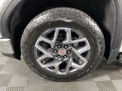 Used 2023 GMC Sierra 1500 SLT w/ SLT Premium Plus Package image 15