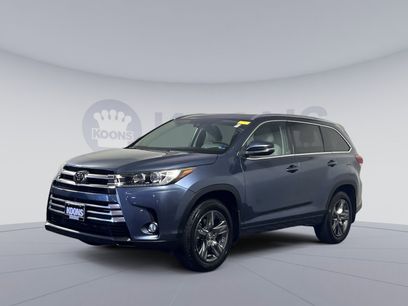 Used 2017 Toyota Highlander Limited Platinum