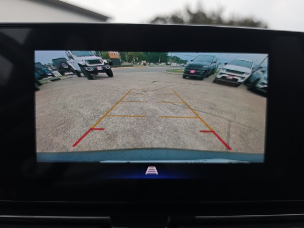 Used 2025 Chevrolet TrailBlazer RS w/ Convenience Package FWD image 43
