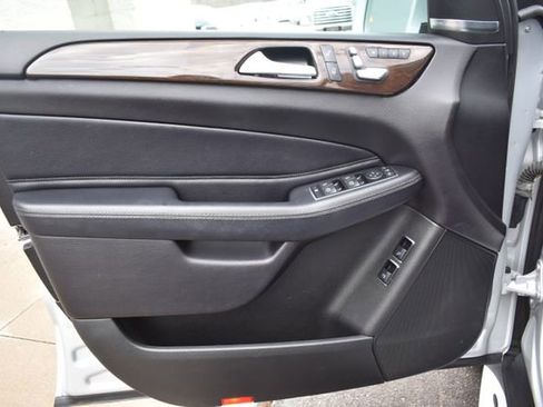 Used 2017 Mercedes-Benz GLS 450 4MATIC w/ Premium Package image 20