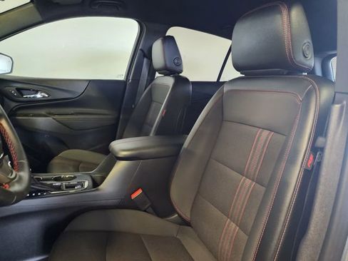 Certified 2024 Chevrolet Equinox RS w/ LPO, Floor Liner Package image 11