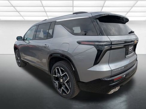 New 2026 Chevrolet Traverse High Country w/ LPO, Floor Liner Package image 2
