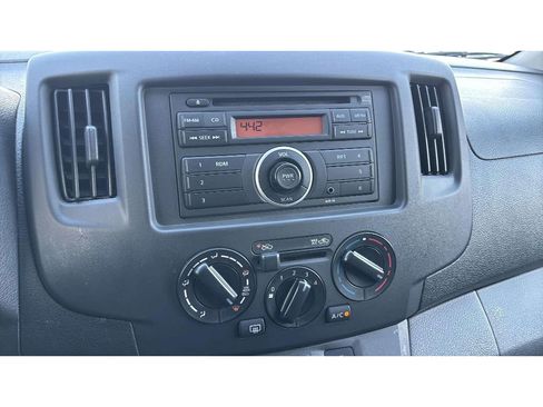 Used 2016 Nissan NV200 SV w/ Exterior Appearance Package image 16