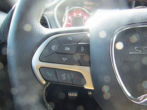 Used 2016 Dodge Challenger SRT Hellcat image 12